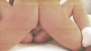చబ్బీ జర్మన్ PAWG గేమింగ్ చేస్తున్నప్పుడు సెక్స్ వీడియో లు తెలుగు లో ఇబ్బంది పడింది