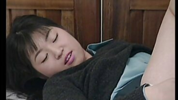 రియాలిటీ సెక్స్ వీడియో తెలుగు లో సెక్స్ వీడియో కింగ్స్: పోర్న్‌హెచ్‌డిలో గులాబీల బెడ్‌పై జినెబ్రా బెల్లూచీ యొక్క గాడిద ఫకింగ్